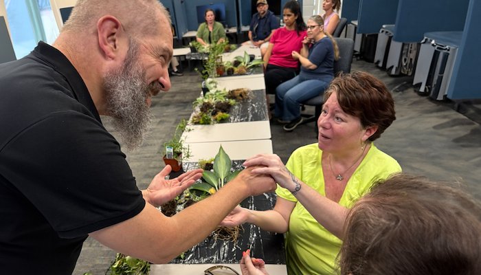 Read LESSONS IN CONNECTION: CCBC'S DEAFBLIND INTERPRETER WORKSHOPS by Julie Epstein