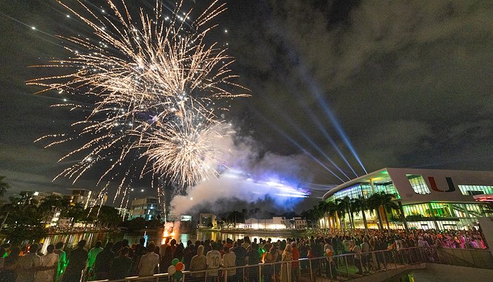 Read Homecoming 2025 by Christine/ Joshua Casas/ Prezant