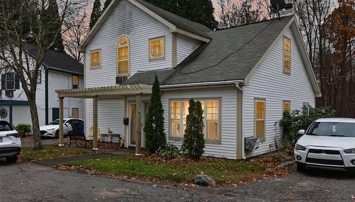 Read 855 Oronoke Rd Unit 2 by Ari Lee