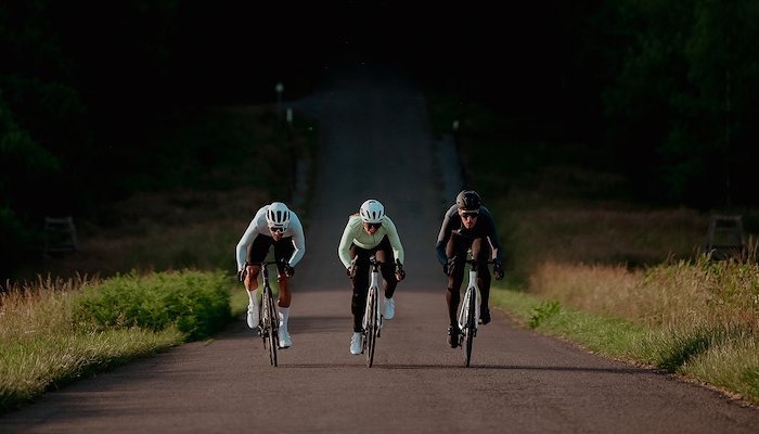 Read Colección Otoño–Invierno 2025 by VAN RYSEL