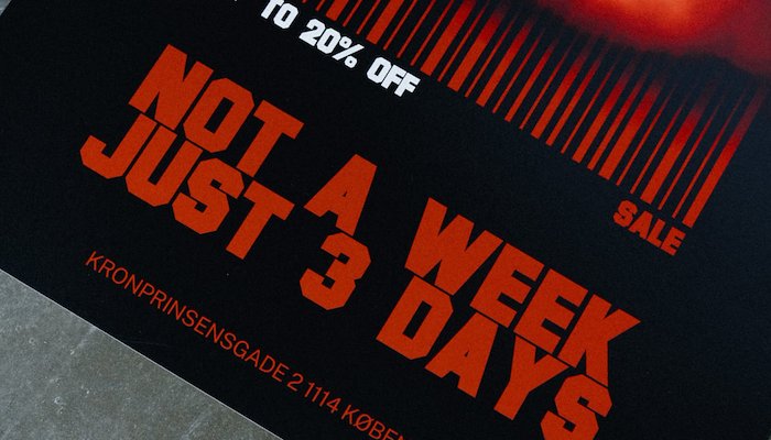 Read BLACK WEEK ER SKUDT I GANG by andy vangsgaard