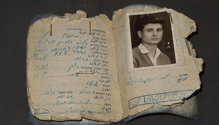 Read Reasons to Live – A Reconciliation with Mahmoud Darwish by Jordan Lloyd