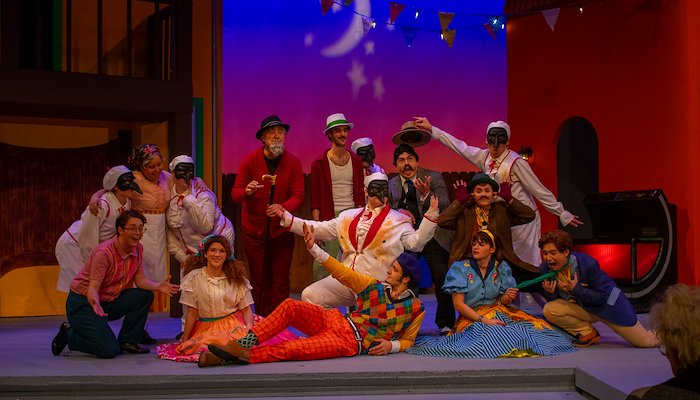 Read A Photography Internship by Lisa Miller