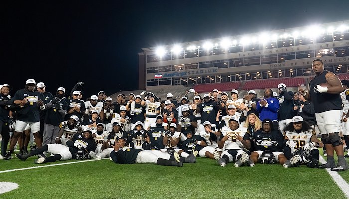 Read HISTORIC SEASON by KSU Strat-Comm