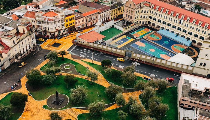 Read Quito by Rebecca