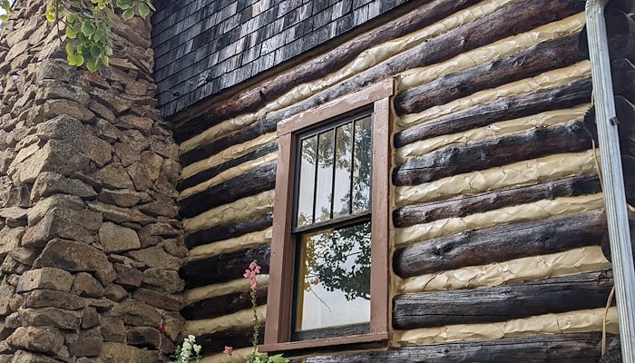 Read Gold Hill Inn Restaurant by highaltitudefinishes