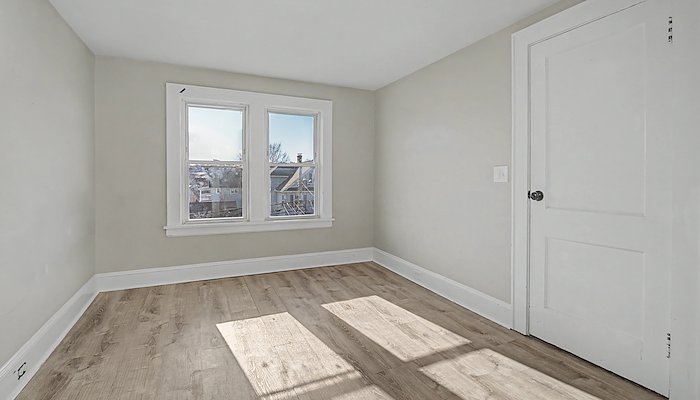 Read 1442 Wood Ave 3rd Floor by Ari Lee