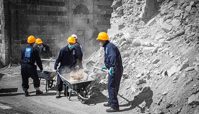 Read Construyendo las bases para la recuperación by United Nations Development Programme