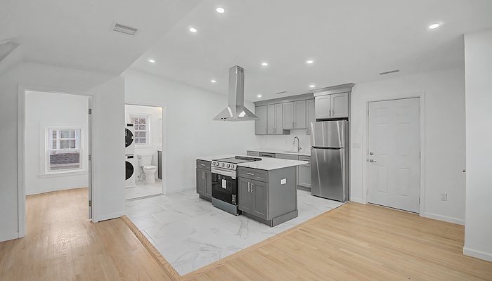 Read 27 5th St 3rd Floor by Ari Lee