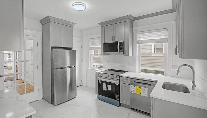 Read 27 5th St 1st Floor by Ari Lee