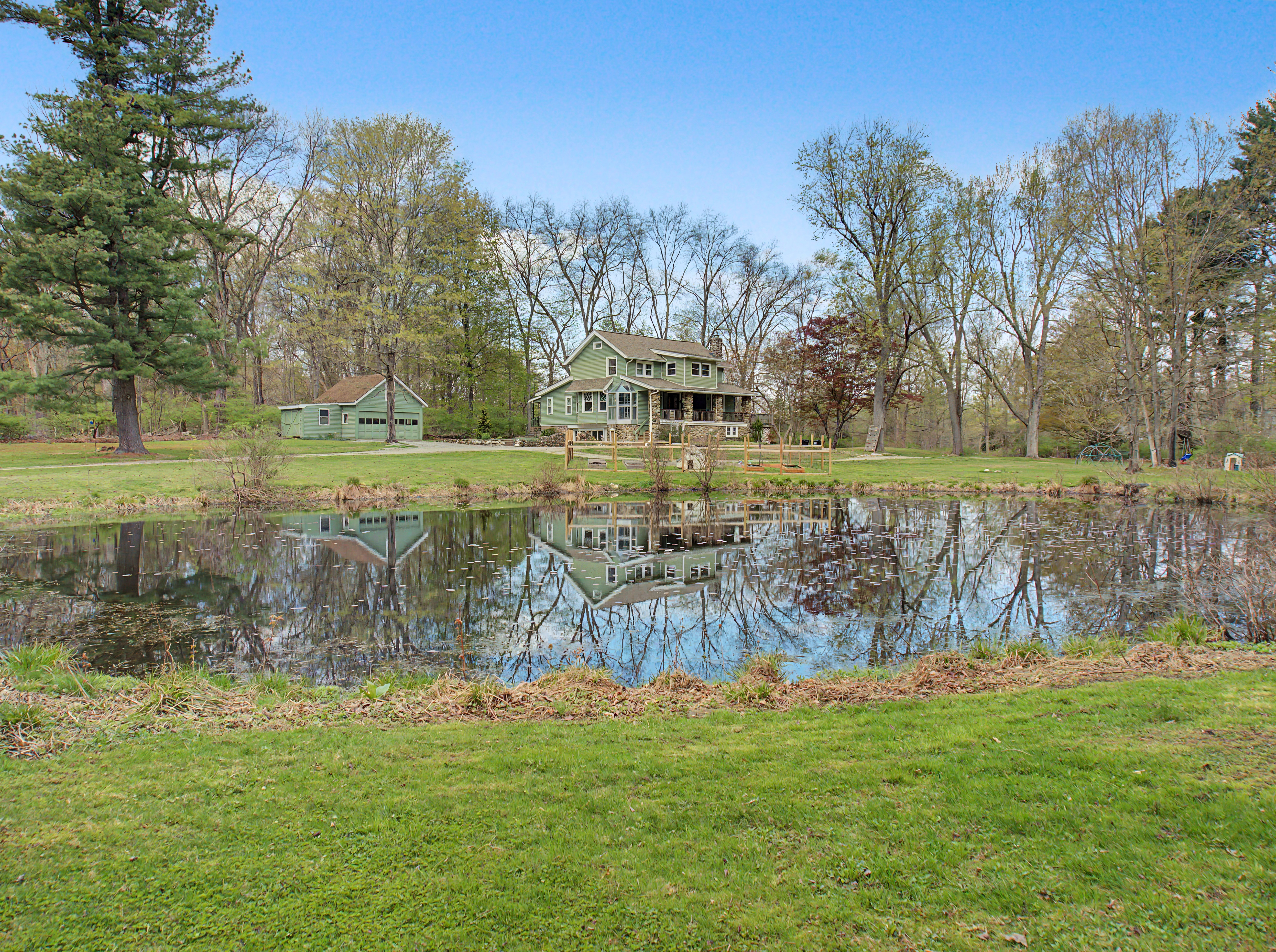 Home in Woodbridge, Connecticut, photographed by Ari Lee