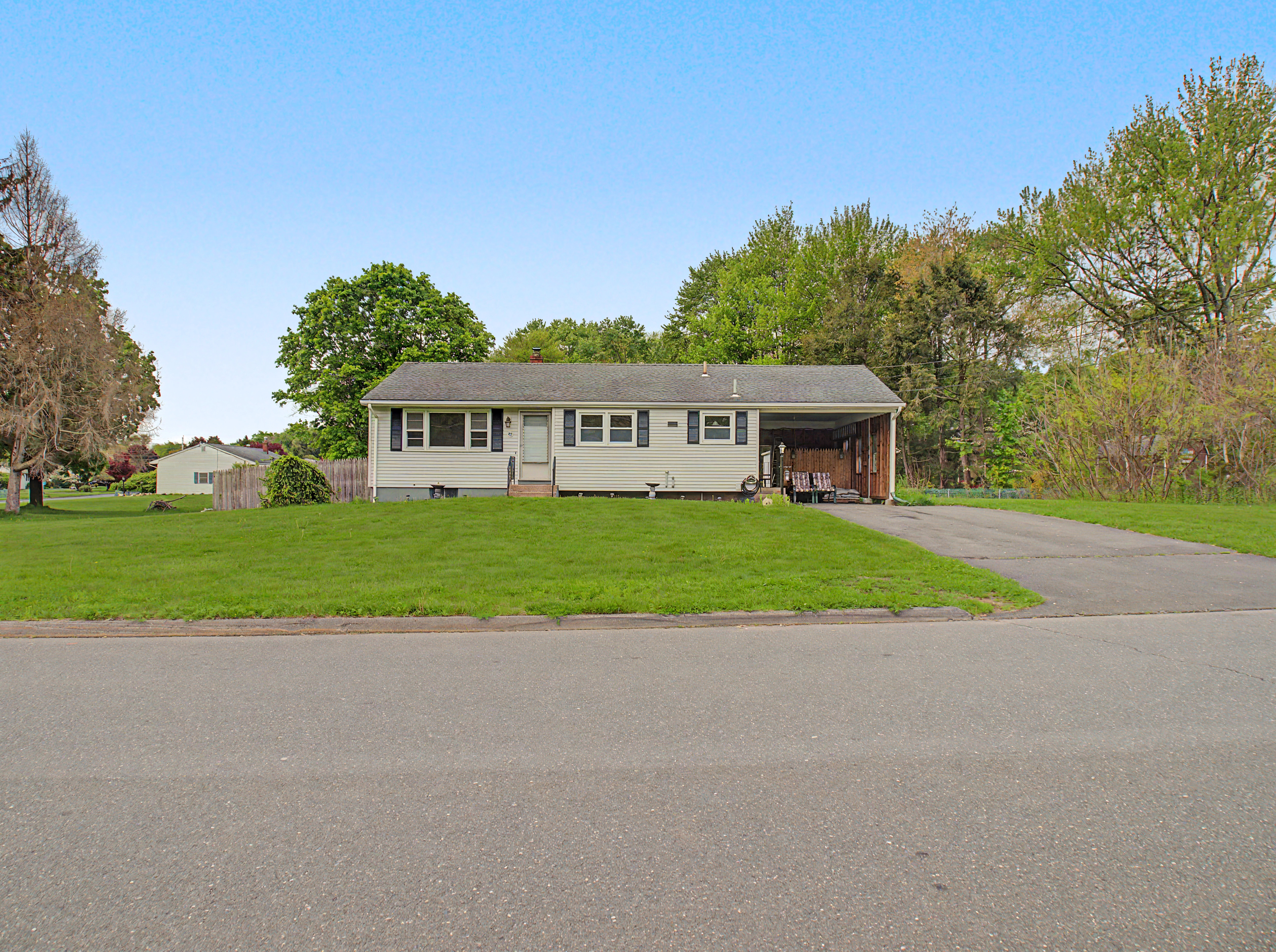 Home in South Windsor, Connecticut, photographed by Ari Lee