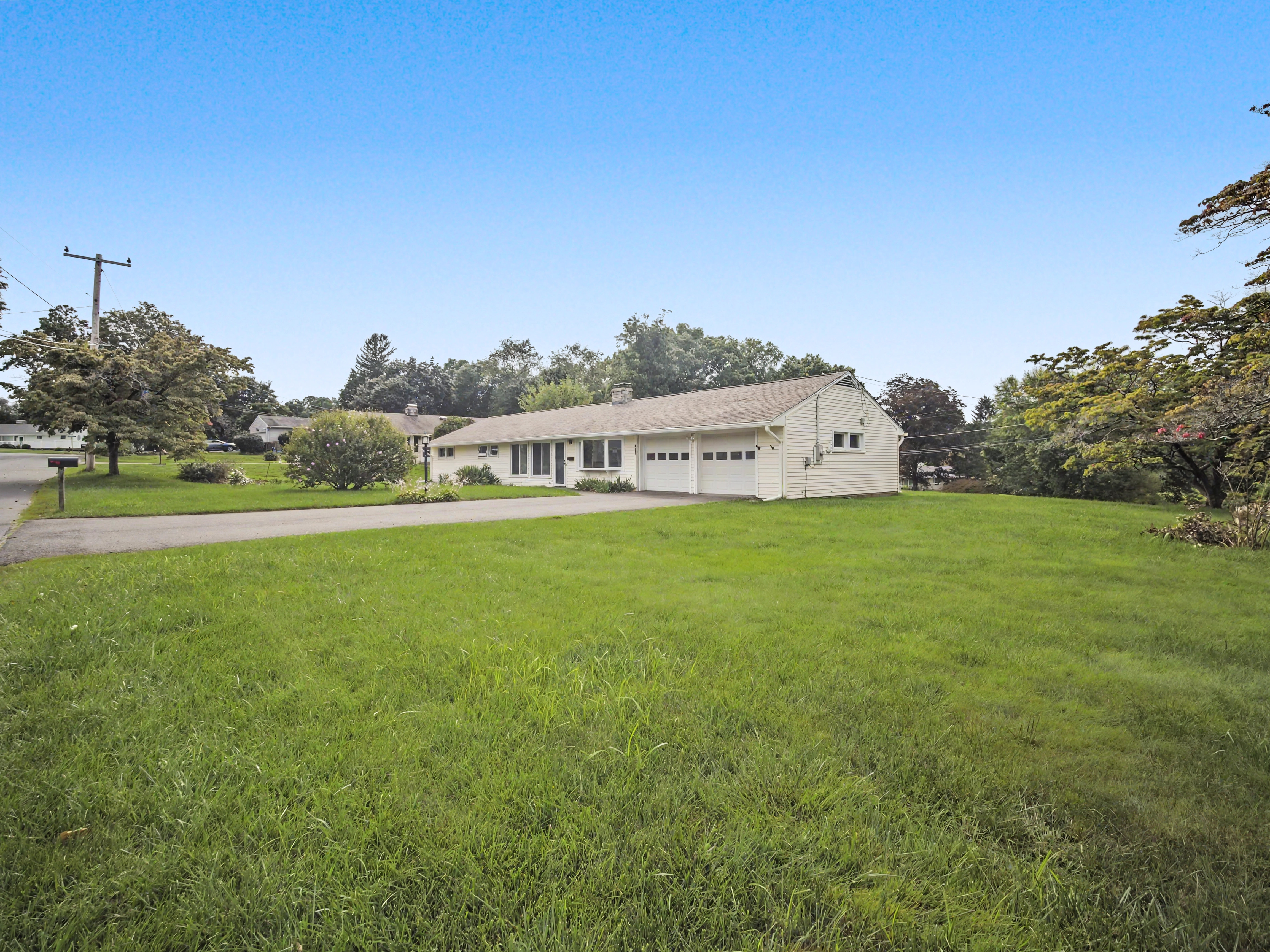 Home in Cheshire, Connecticut, photographed by Ari Lee