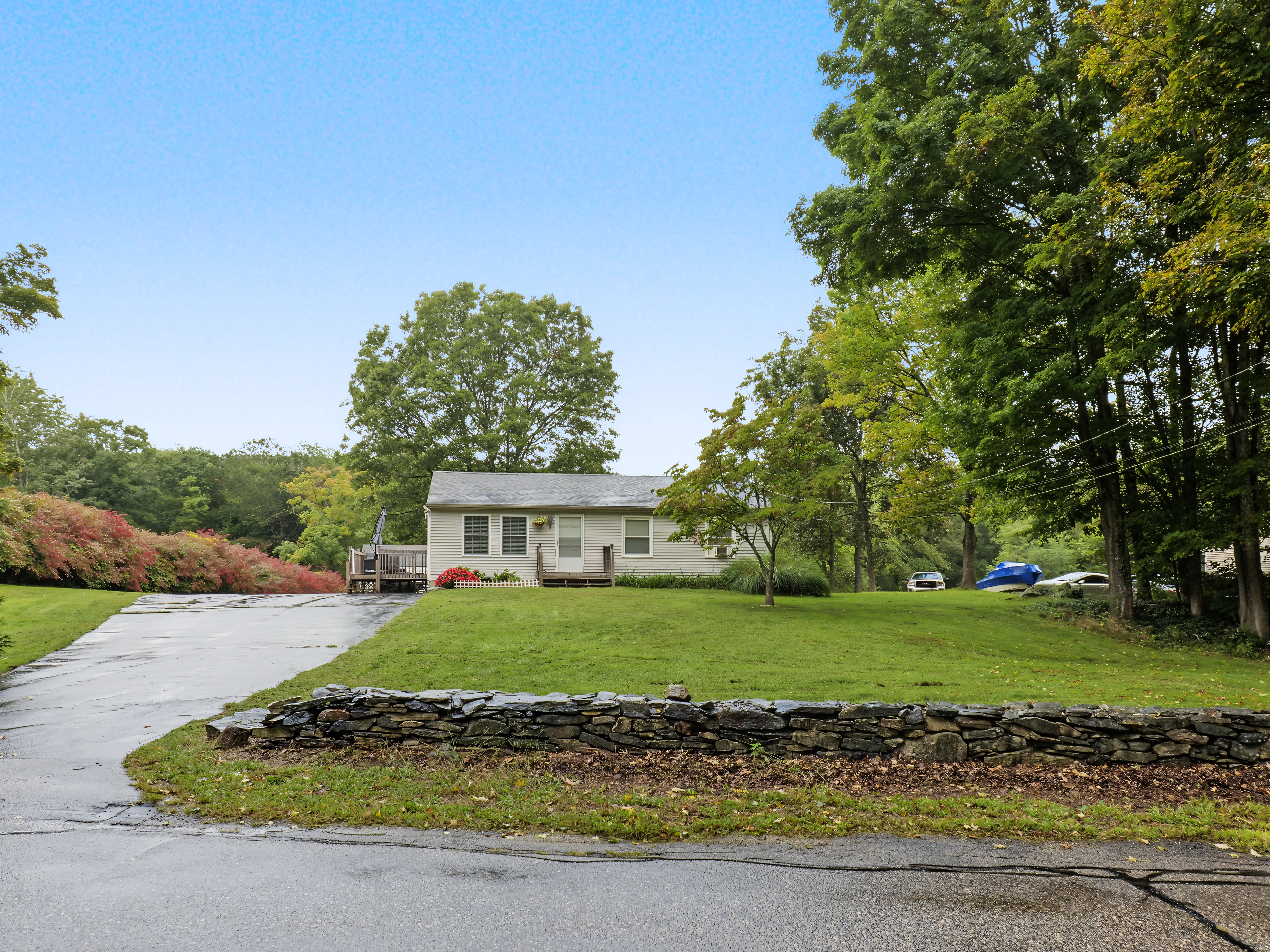 Home in Lisbon, Connecticut, photographed by Ari Lee
