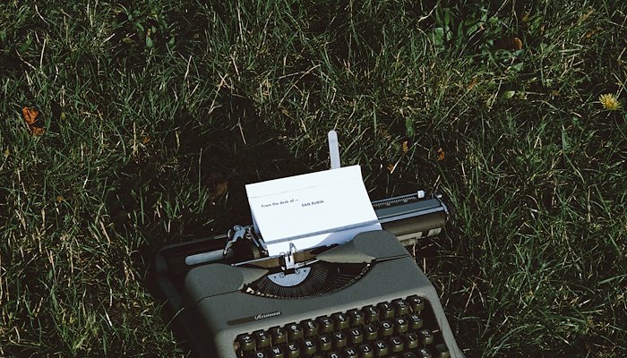 Read An Ode To The Typewriter by Dan Rubin