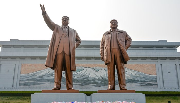 Read NORTH KOREA by Dave Crawford