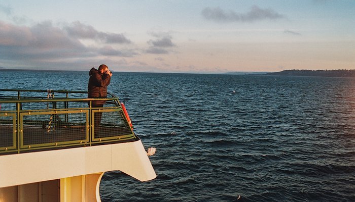 Read Golden Hour Ferry by JANSSEN SHOOTS FILM