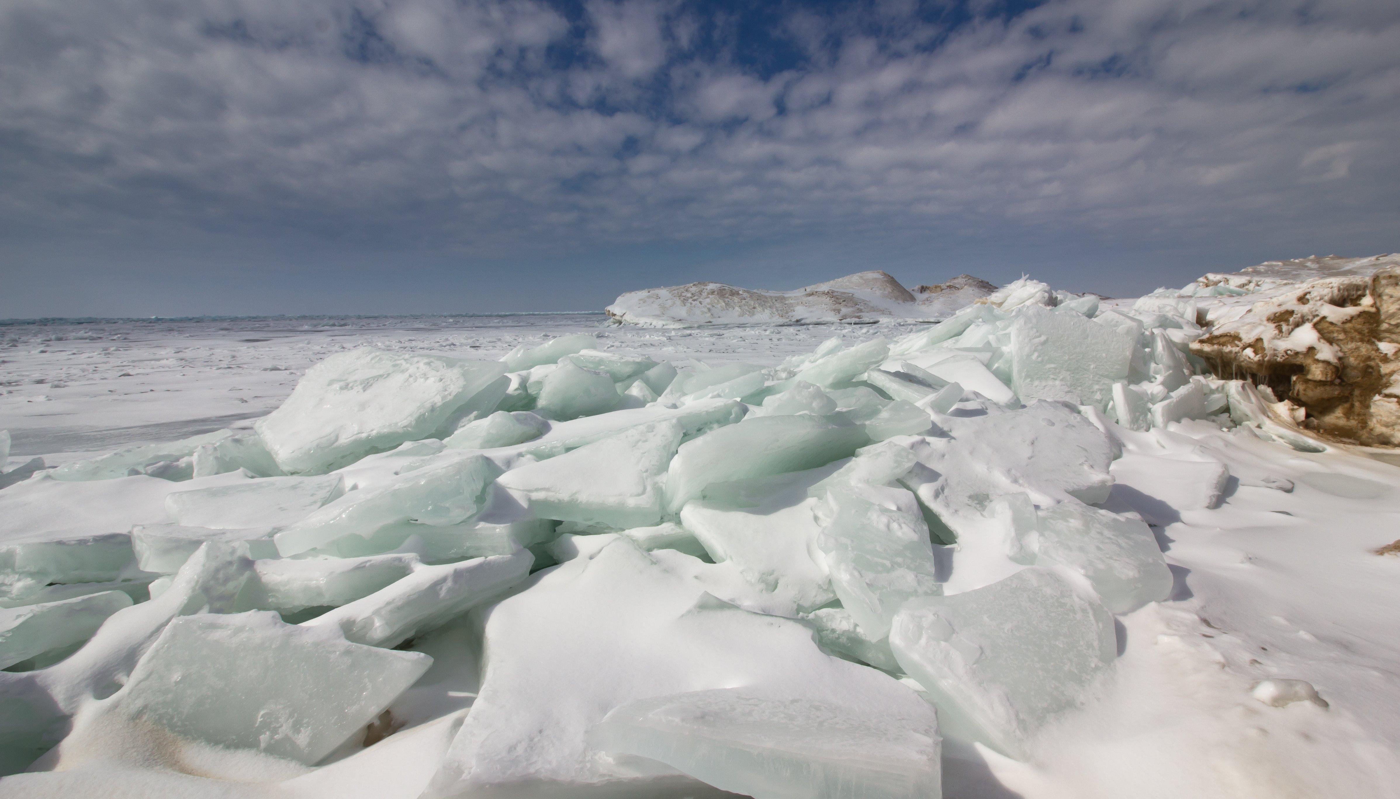 Read Frozen Lake Michigan by Rodney Martin